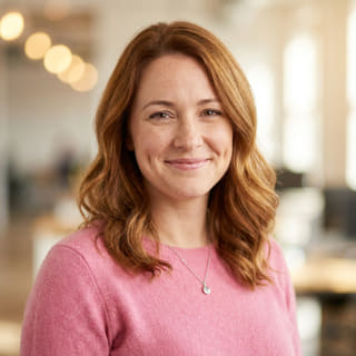 Emily Watson, cheffe du service à la clientèle chez Sureau Kapitivo, photo de profil